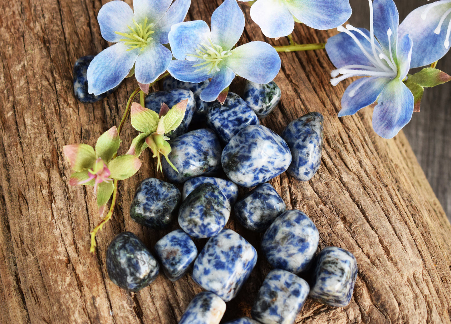 Sodalita Natural (Piedra de la Claridad Mental, Lógica y Verdad)